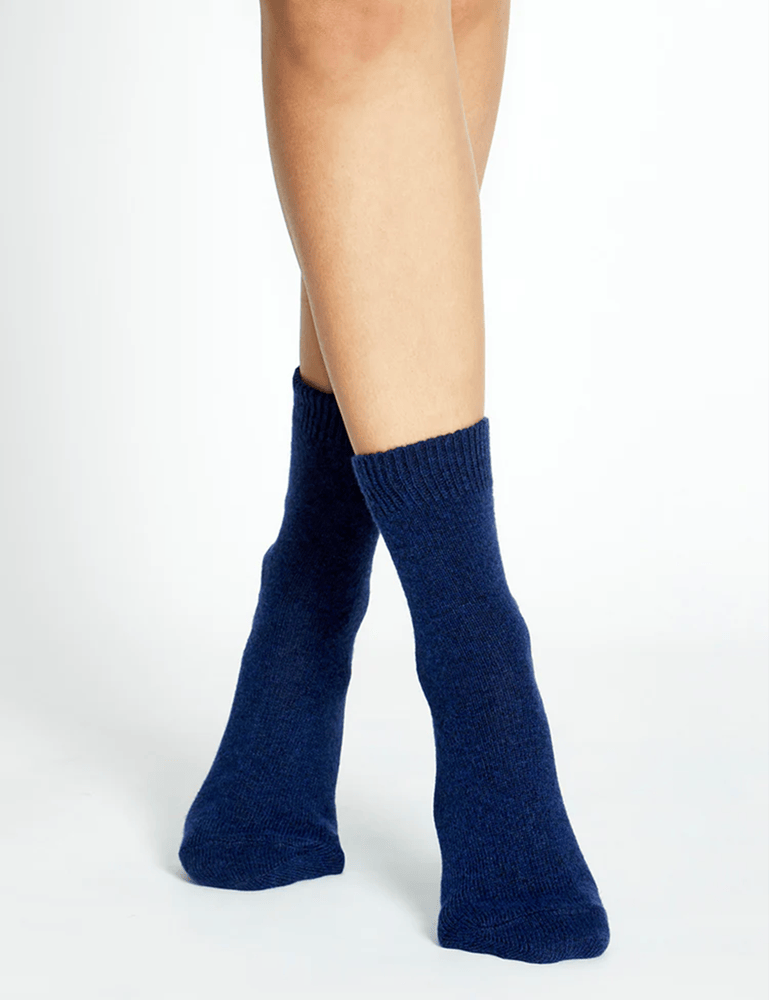 Load image into Gallery viewer, Levante Pina Crew Socks
