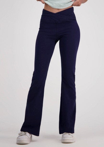 Load image into Gallery viewer, Canterbury Womens Scene-Set Bootcut Pant
