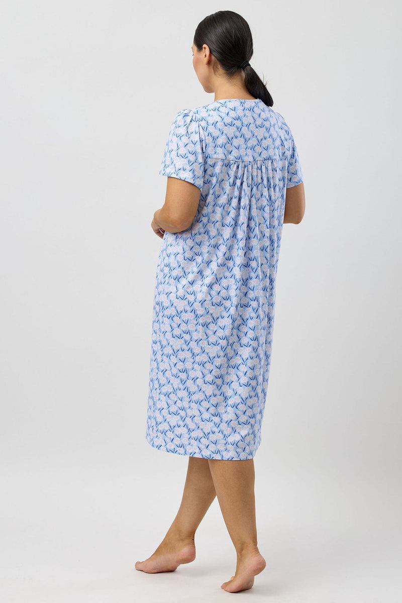 Load image into Gallery viewer, Schrank Womens Daisies Short Sleeve Nightie - Blue
