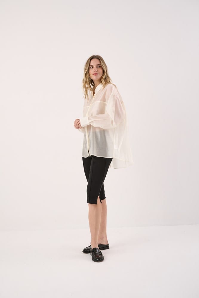 Load image into Gallery viewer, Sass Womens Val Oversized Shirt - White
