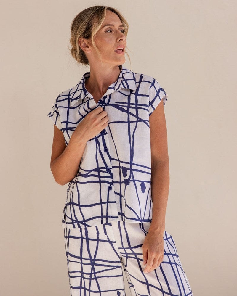 Load image into Gallery viewer, See Saw Womens Linen Extended Sleeve Shirt - Tokyo Streets
