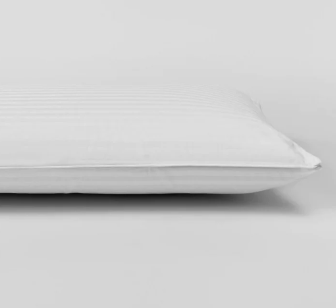 Load image into Gallery viewer, Dunlopillo Medium Profile &amp; Firm Feel Pillow
