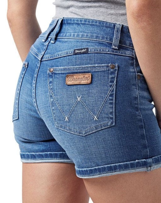 Load image into Gallery viewer, Wrangler Womens Jessica Short
