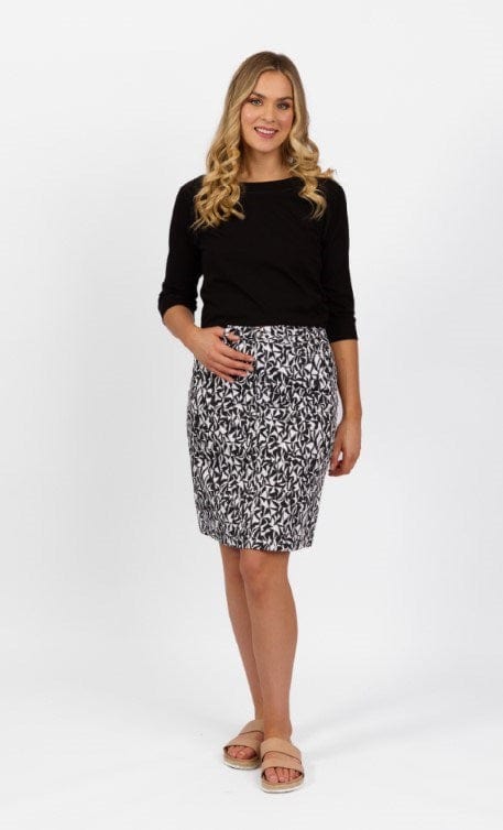 Load image into Gallery viewer, Vassalli Womens Printed Lightweight Skirt
