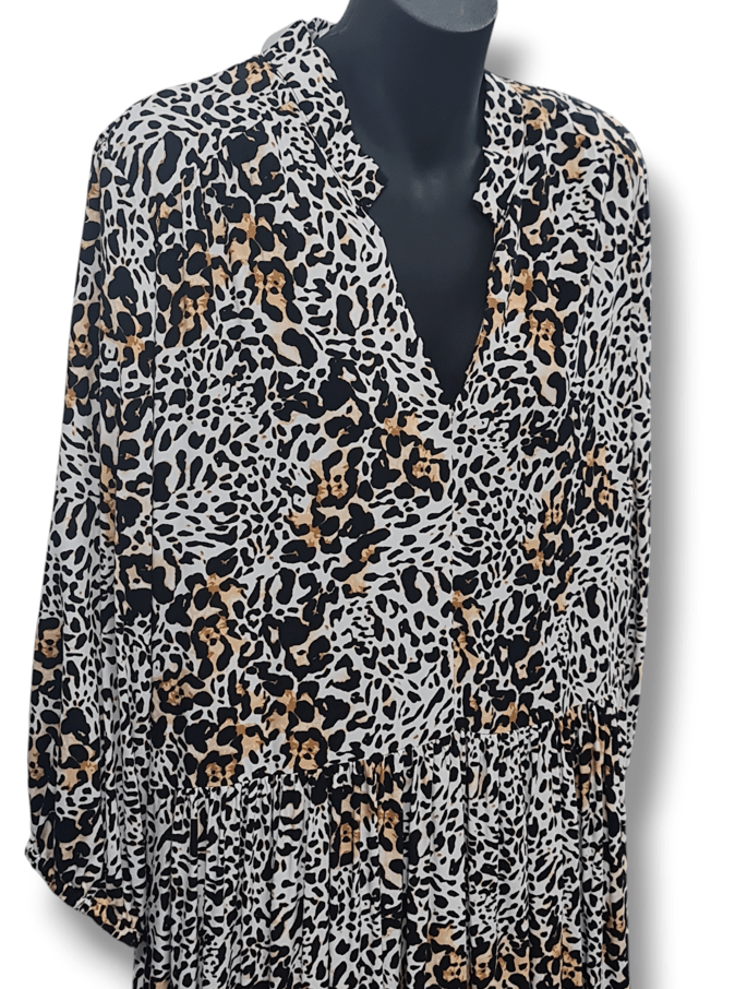 Load image into Gallery viewer, Philosophy Womens Bridge Long Sleeve Blazer With One Button in Zoo Print
