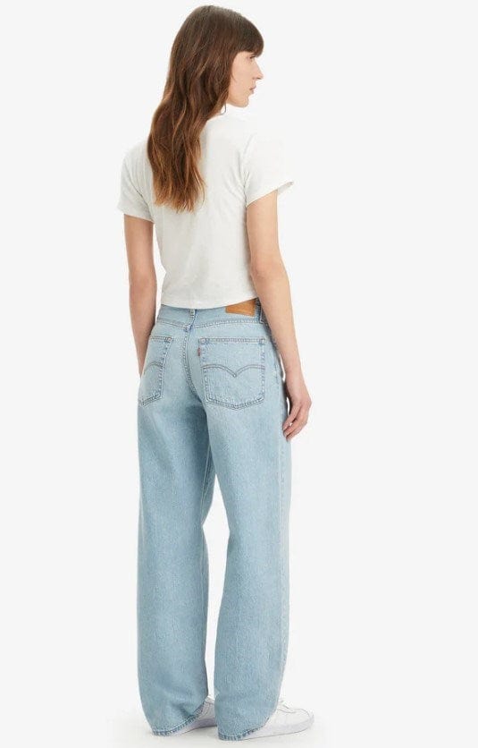 Load image into Gallery viewer, Levis Womens Baggy Dad Jeans - Pick Sides
