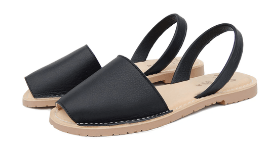 Ria Menorca Womens Avila Cushioned Avarcas Sandals in Black