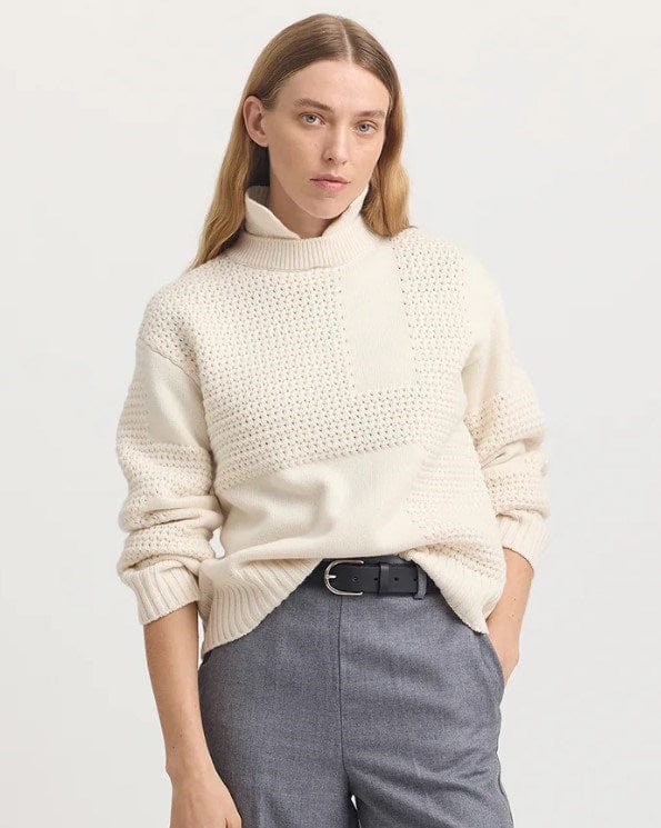 Load image into Gallery viewer, Toorallie Womens Textured Stitch Funnel Jumper
