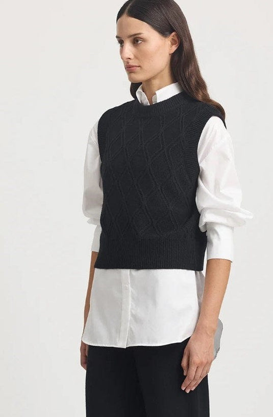 Toorallie Womens Diamond Cable Vest