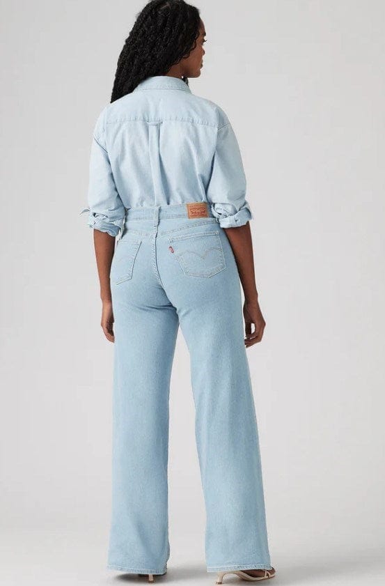 Load image into Gallery viewer, Levis Womens 318 Shaping Wide Leg Jeans
