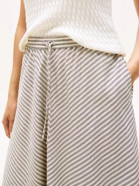 Load image into Gallery viewer, Tommy Hilfiger Womens Crinkle Midi Skirt
