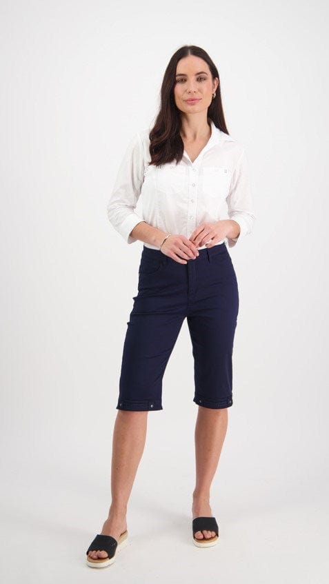 Load image into Gallery viewer, Vassalli Womens Lightweight Straight Leg Short
