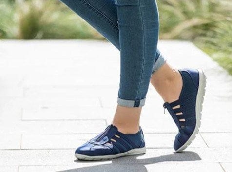 CC Resorts Womens Christine