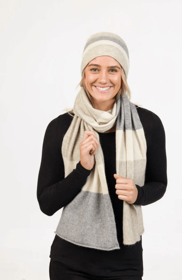 Load image into Gallery viewer, Native World Unisex Possum Merino Travel Scarf
