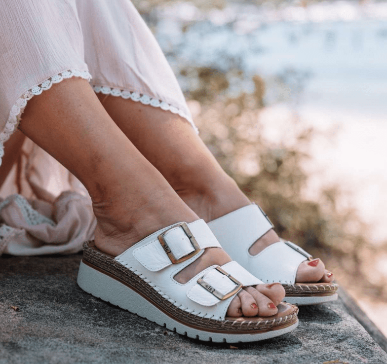 Load image into Gallery viewer, Sala Womens Oasis Sandals
