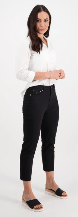 Vassalli Womens Skinny Leg 7/8 Length Lightweight Pant - Black