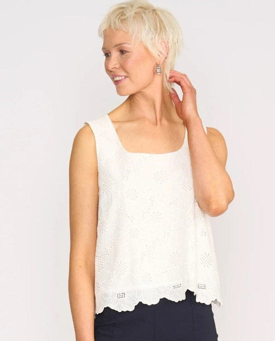 Foil Womens Flower-Ful Shell - White Flower