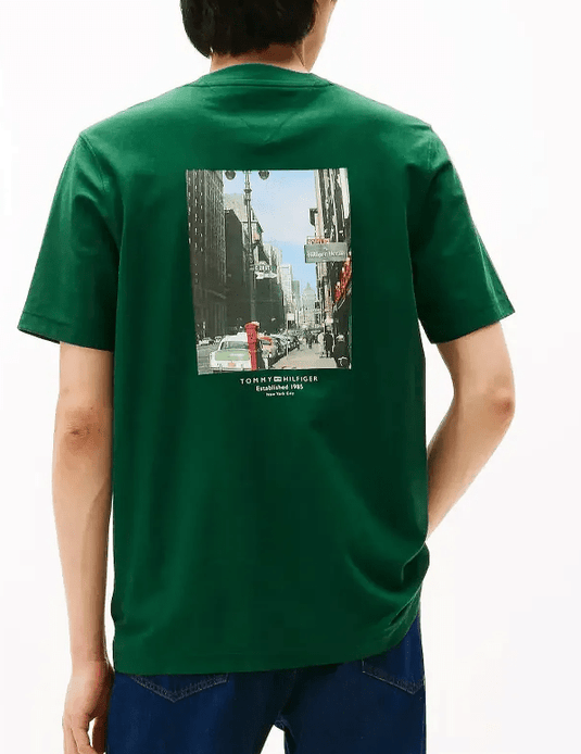 Tommy Hilfiger Mens Photo Print Graphic Tee - Ornamental Green