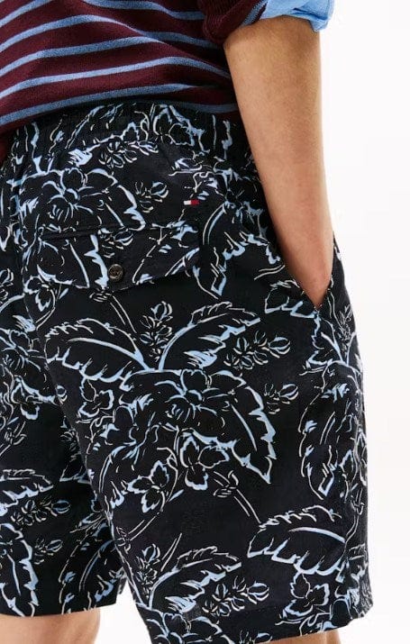 Load image into Gallery viewer, Tommy Hilfiger Mens Mercer Linen Print Shorts
