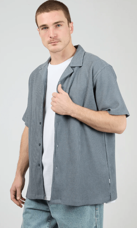 Load image into Gallery viewer, Silent Theory Mens Session Waffle Short Sleeve Shirt - Steel
