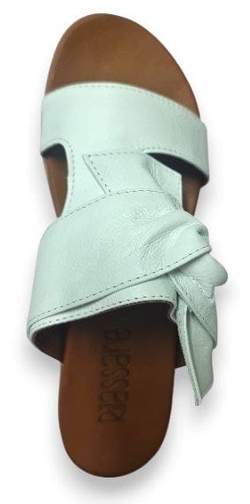 Rilassare Womens Beckah Sandal Shoes - White
