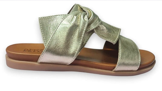 Rilassare Womens Beckah Sandal Shoes - Gold