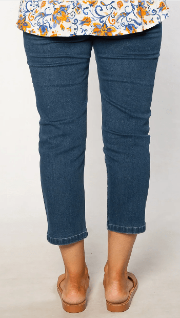 Equinox Womens Flat Elastic Waist 3/4 Length Pull-On Denim Jean - Stonewash