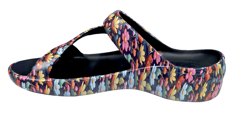 Load image into Gallery viewer, Dawgs Womens Z Sandals - Field Flowers
