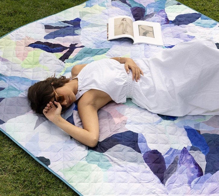 Load image into Gallery viewer, Bambury Picnic Rug
