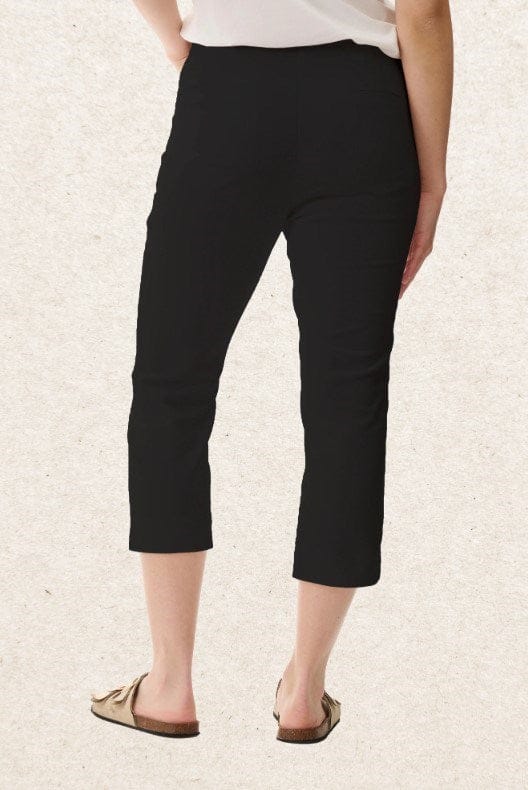 Load image into Gallery viewer, Givoni Womens Capri Pant - Black
