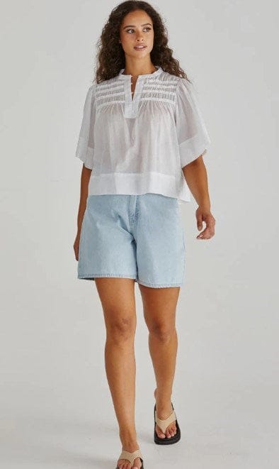 Load image into Gallery viewer, Sass Womens Sabine Denim Shorts
