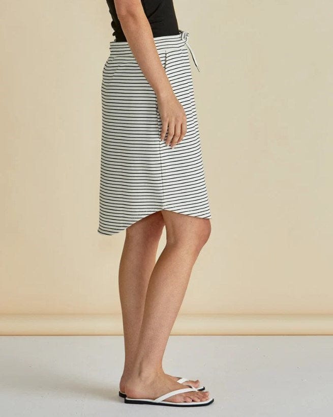 Load image into Gallery viewer, Betty Basics Womens Retreat Skirt
