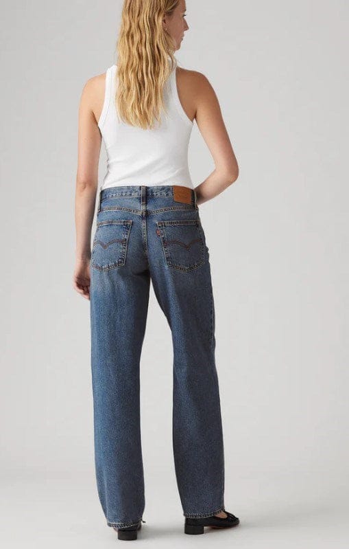 Load image into Gallery viewer, Levis Womens Baggy Dad Jeans - She's Nice
