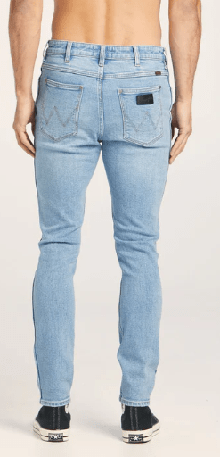 Load image into Gallery viewer, Wrangler Mens Sid Rise Indigo Jean
