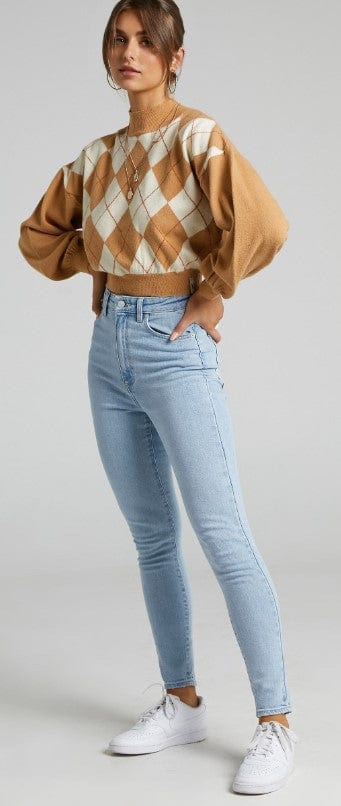 Load image into Gallery viewer, Lee Womens High Licks Crop Strike A Chord Jeans

