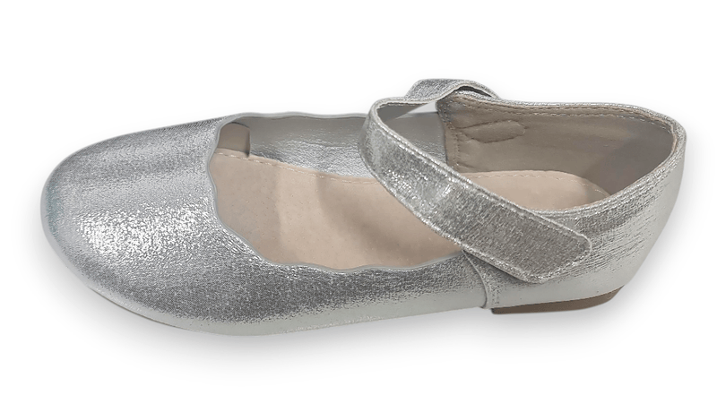 Load image into Gallery viewer, Grosby Girls Reese Fit Comfort Durability Shoes
