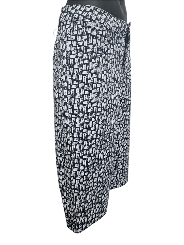 Load image into Gallery viewer, Vassalli Womens Printed Lightweight Straight Leg Short  - Cove
