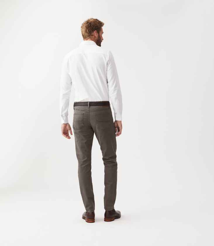 Load image into Gallery viewer, RM Williams Loxton Jeans - Silt
