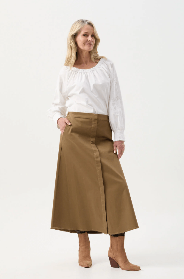 Load image into Gallery viewer, Goondiwindi Cotton Womens A-Line Button Through Skirt
