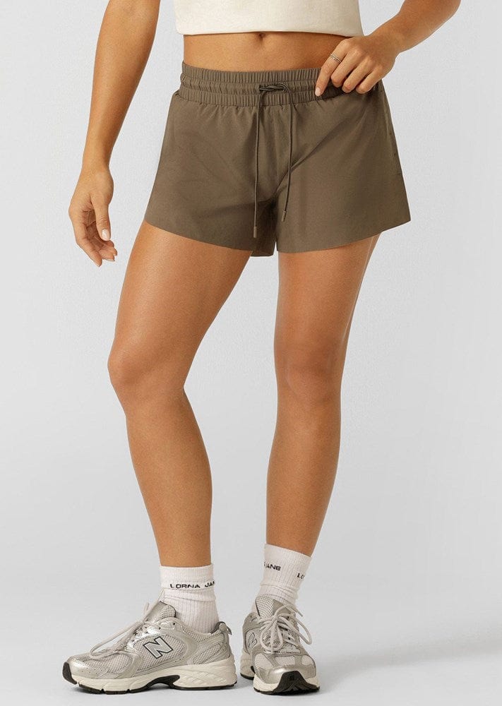 Load image into Gallery viewer, Lorna Jane Womens Hazel Track Star Run Shorts
