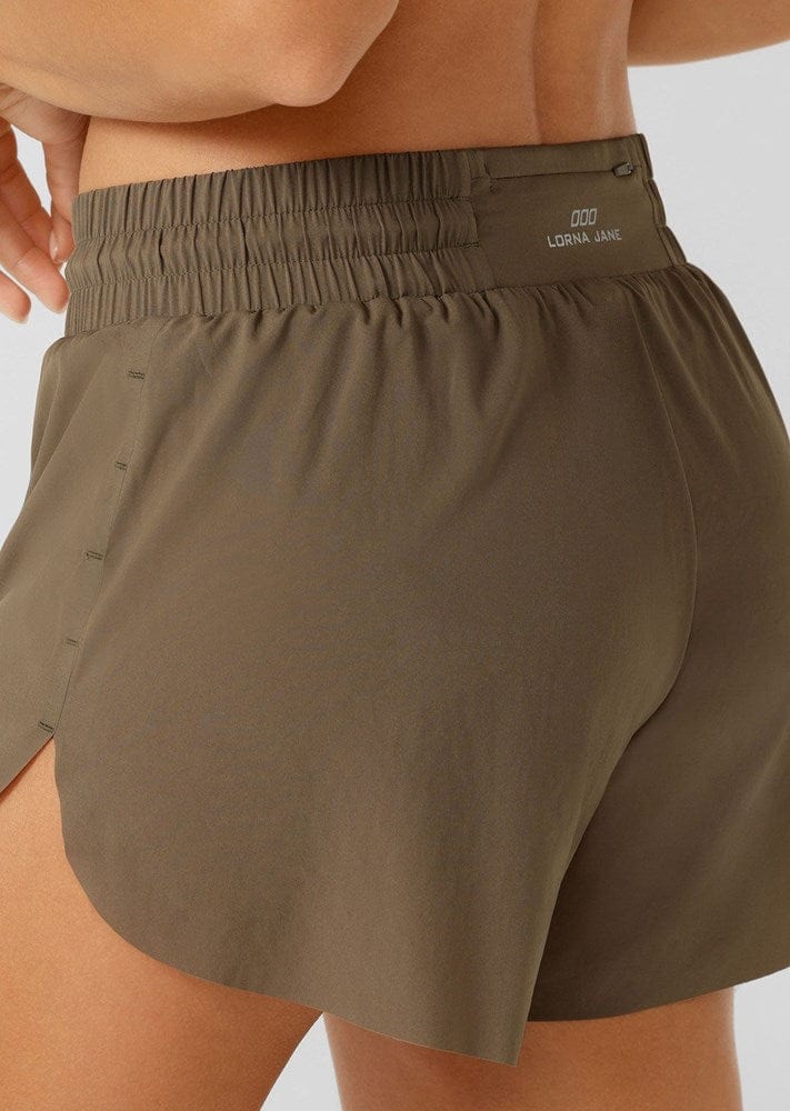 Load image into Gallery viewer, Lorna Jane Womens Hazel Track Star Run Shorts
