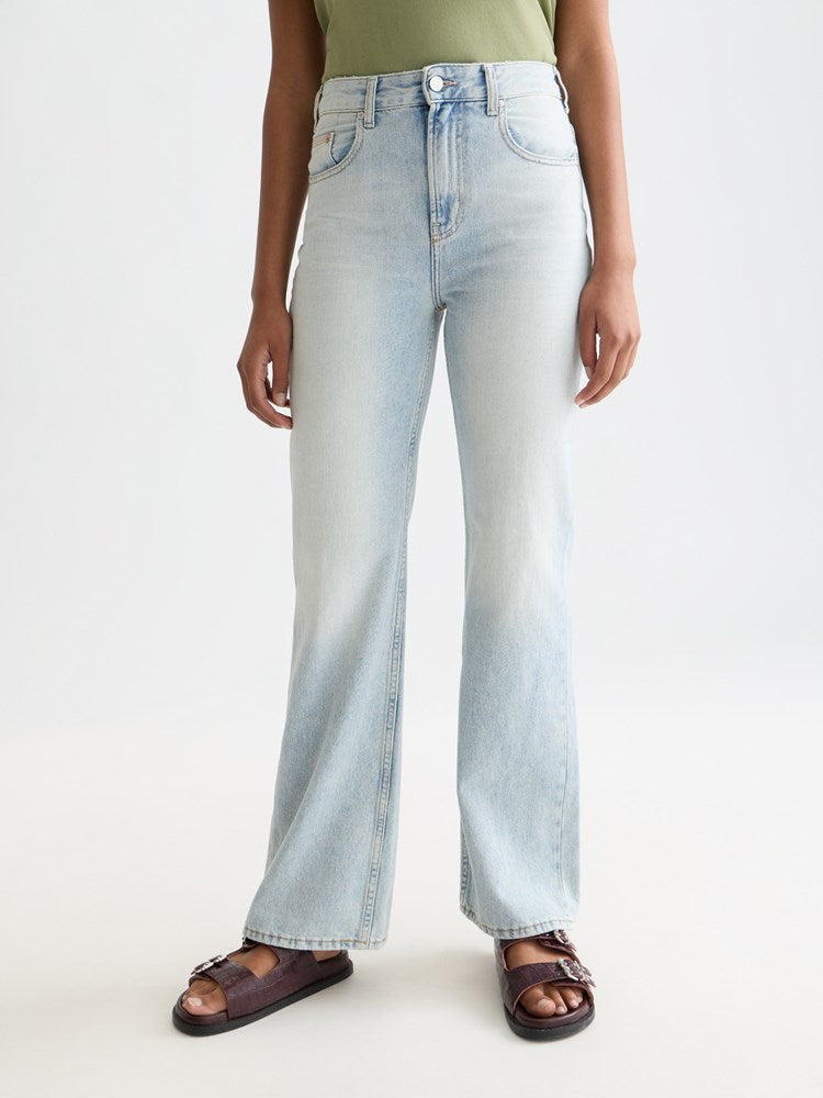Load image into Gallery viewer, Scotch &amp; Soda Womens Glow Bootcut Jeans
