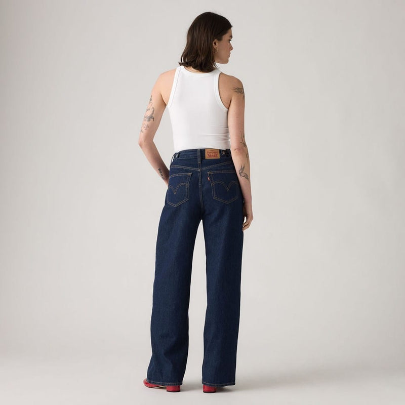 Load image into Gallery viewer, Levis Womens Cinch Baggy Jeans - Reign Of The Rinse
