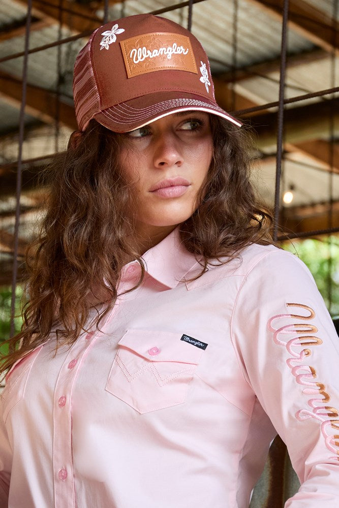 Load image into Gallery viewer, Wrangler Jenna Hp Ponytail Trucker Cap

