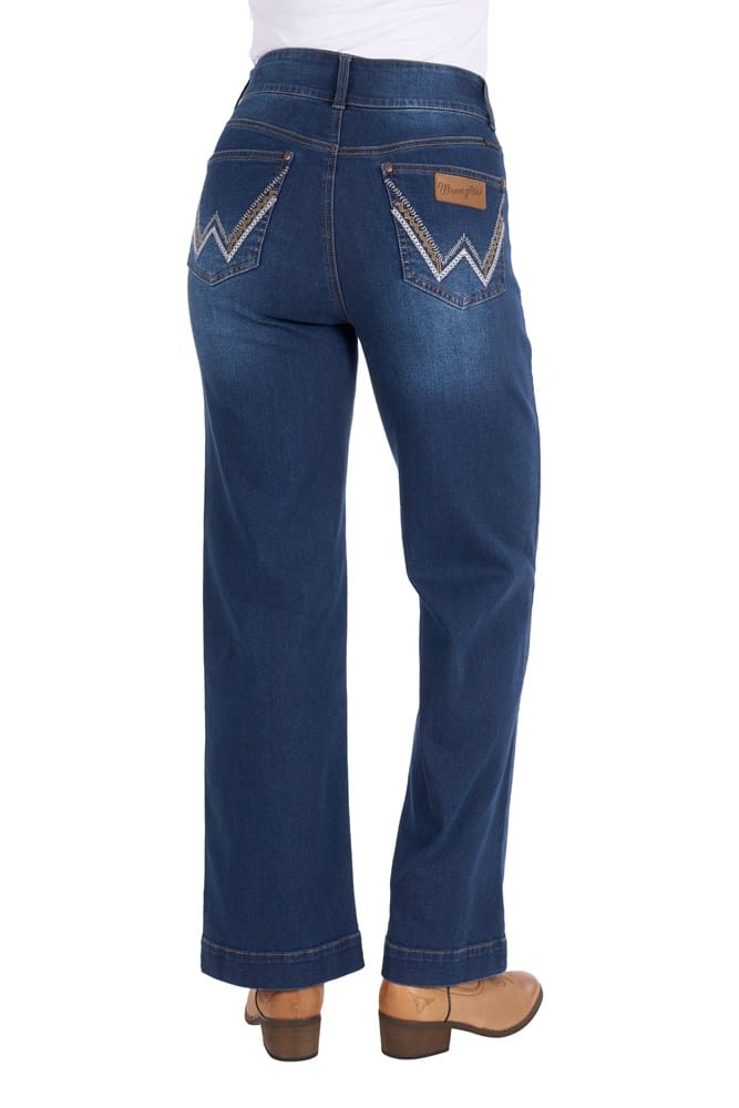 Load image into Gallery viewer, Wrangler Womens Chloe High Rise Jean
