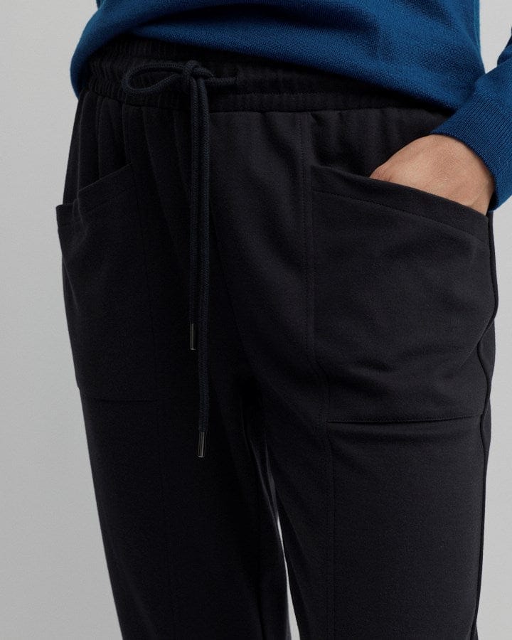 Load image into Gallery viewer, Yarra Trail Womens Arco Jogger - Black
