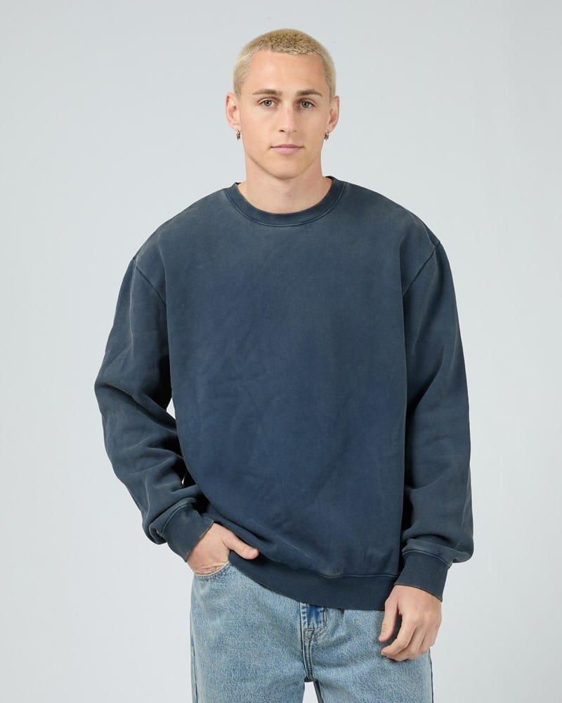 Load image into Gallery viewer, Silent Theory Mens Box Crew - Navy
