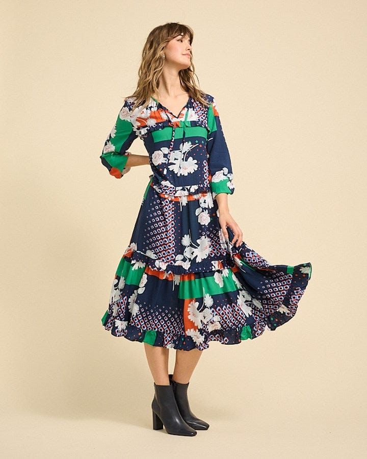 Load image into Gallery viewer, Yarra Trail Womens Collage Print Dress
