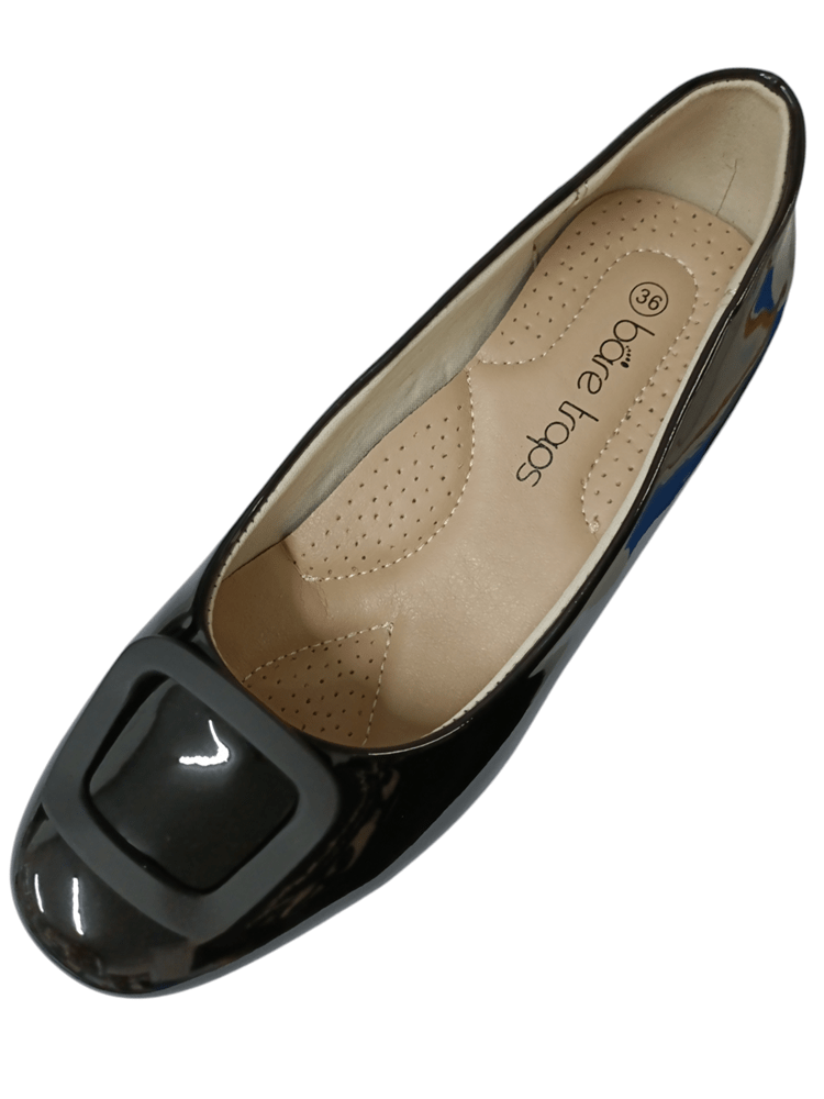 Load image into Gallery viewer, Bare Traps Womens Decoy Shoe
