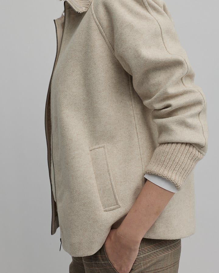 Load image into Gallery viewer, Yarra Trail Womens Equinox Jacket - Almond
